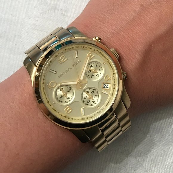 Michael Kors Watch - Picture 2 of 3